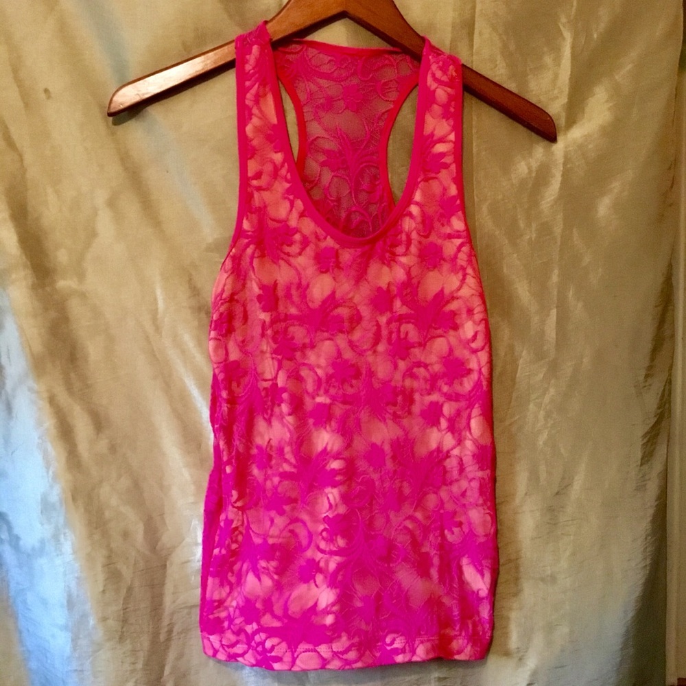 Sexy hot pink tank top in great condition